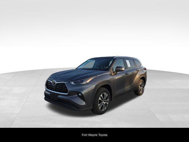 2024 Toyota Highlander XLE