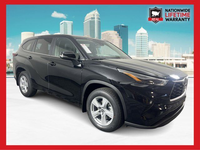 2024 Toyota Highlander LE