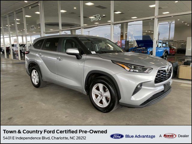 2024 Toyota Highlander LE