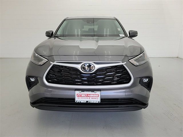 2024 Toyota Highlander LE