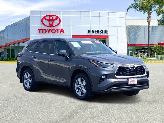 2024 Toyota Highlander LE
