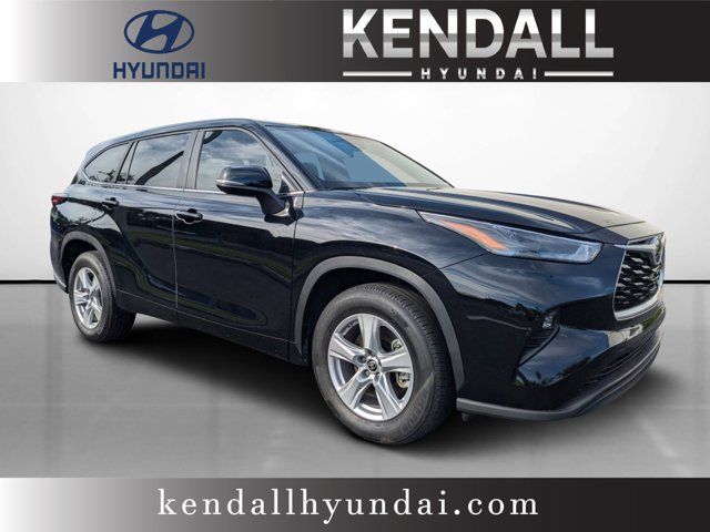 2024 Toyota Highlander LE