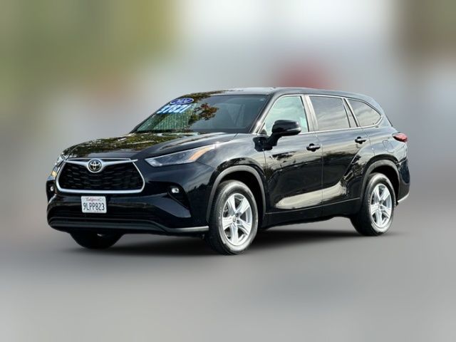 2024 Toyota Highlander LE