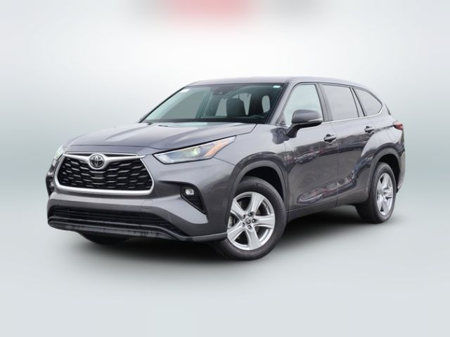 2024 Toyota Highlander LE