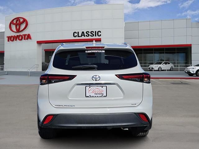 2024 Toyota Highlander XLE