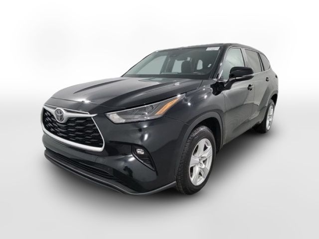 2024 Toyota Highlander LE