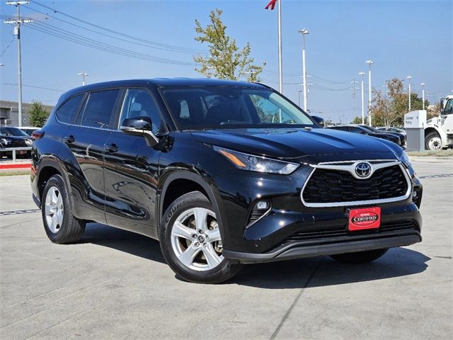 2024 Toyota Highlander LE