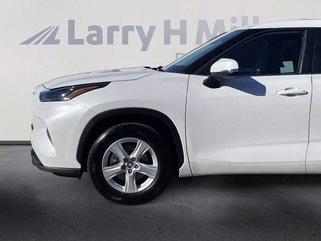 2024 Toyota Highlander LE