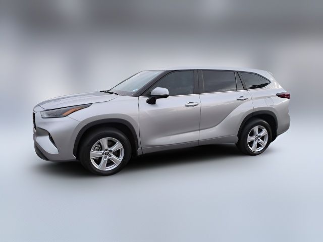 2024 Toyota Highlander LE