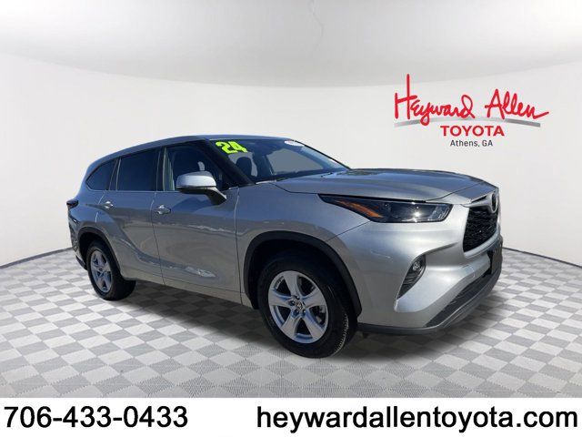 2024 Toyota Highlander LE