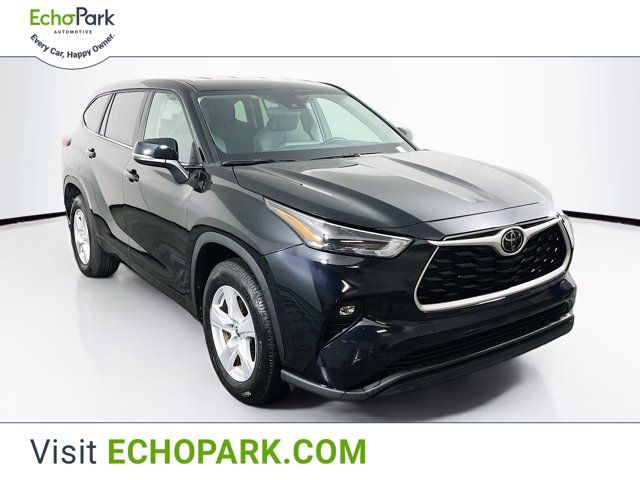 2024 Toyota Highlander LE