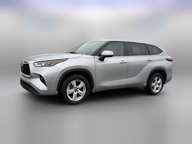 2024 Toyota Highlander LE