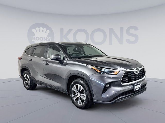 2024 Toyota Highlander LE