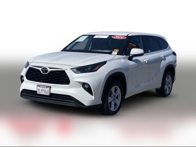 2024 Toyota Highlander LE