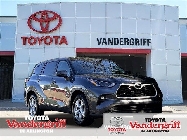 2024 Toyota Highlander LE