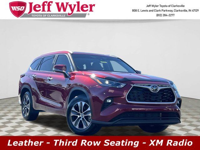 2024 Toyota Highlander LE