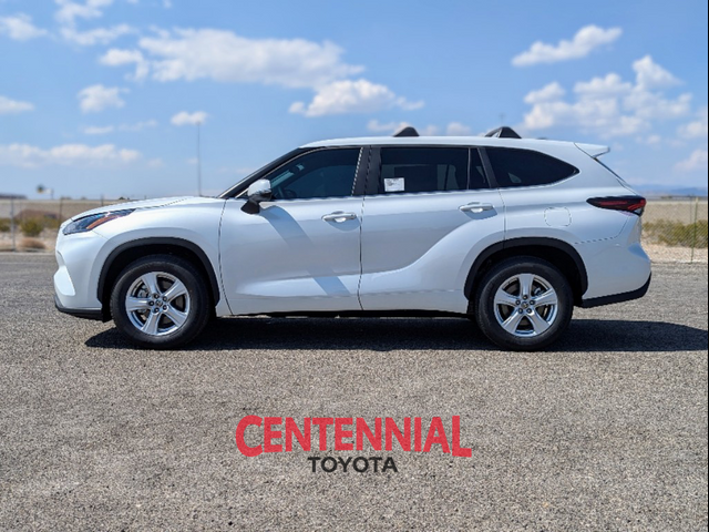 2024 Toyota Highlander LE