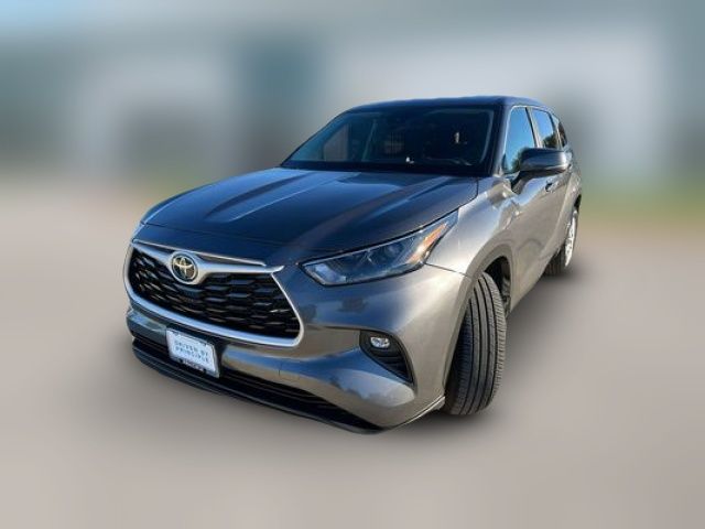 2024 Toyota Highlander LE