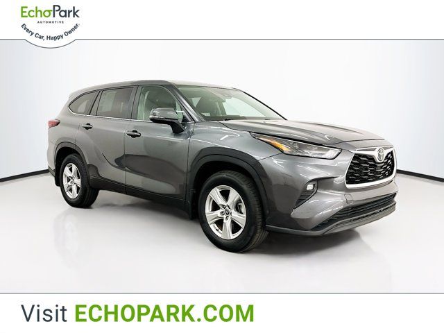 2024 Toyota Highlander LE