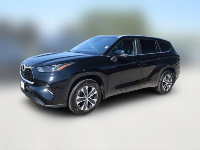 2024 Toyota Highlander XLE