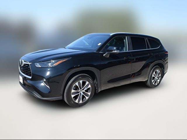 2024 Toyota Highlander XLE