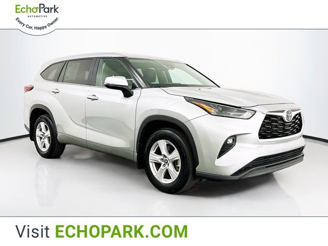 2024 Toyota Highlander LE