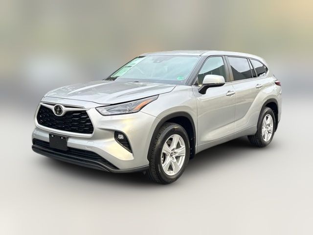 2024 Toyota Highlander LE