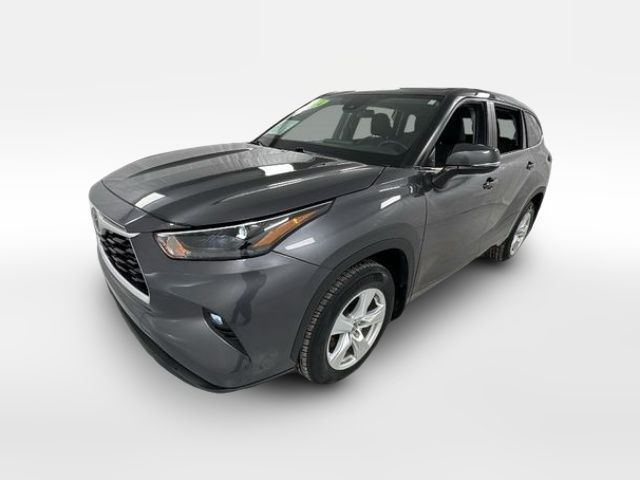 2024 Toyota Highlander LE