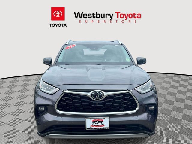 2024 Toyota Highlander LE
