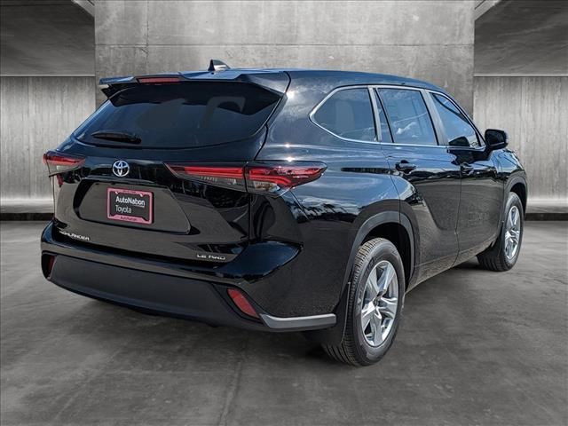 2024 Toyota Highlander LE