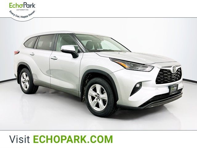 2024 Toyota Highlander LE