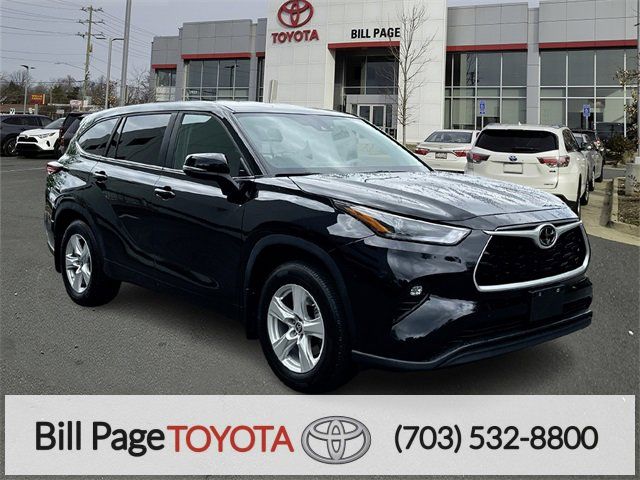 2024 Toyota Highlander LE