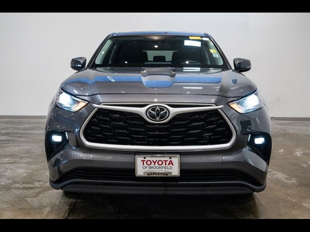 2024 Toyota Highlander LE