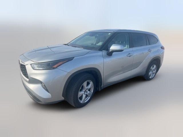 2024 Toyota Highlander LE