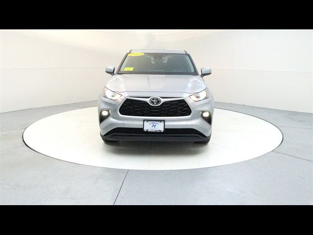 2024 Toyota Highlander LE