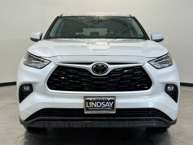 2024 Toyota Highlander LE