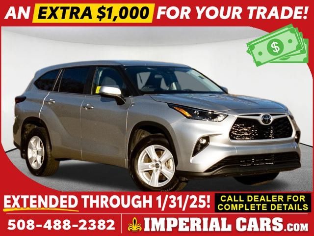 2024 Toyota Highlander LE