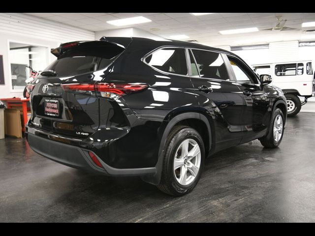 2024 Toyota Highlander LE