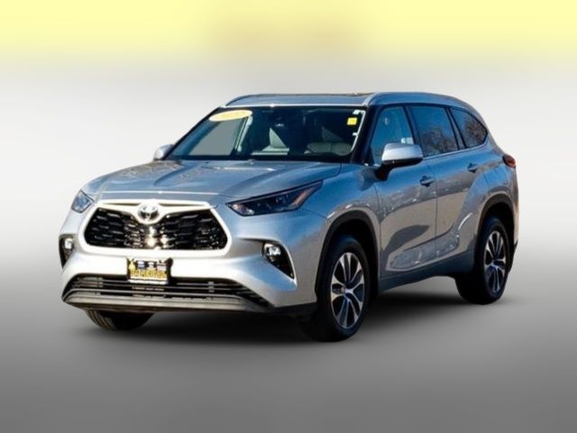 2024 Toyota Highlander LE