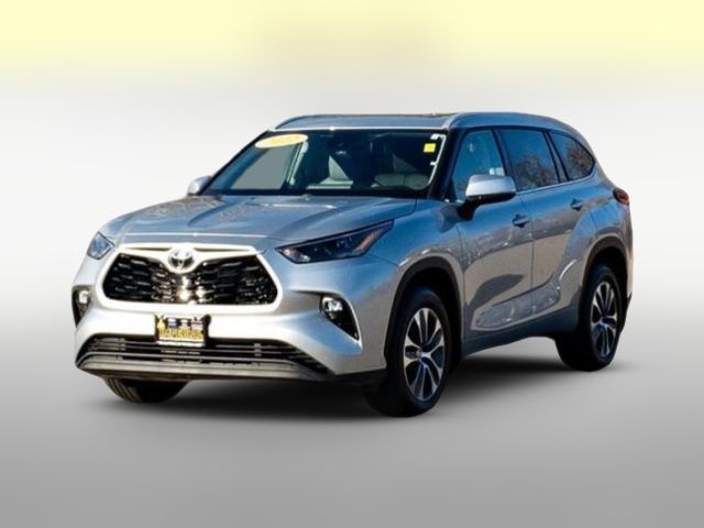 2024 Toyota Highlander LE