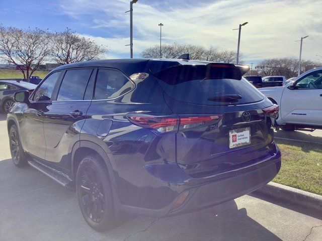 2024 Toyota Highlander LE