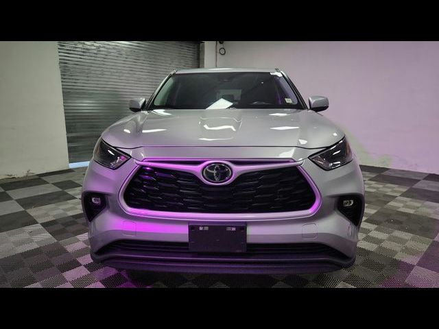 2024 Toyota Highlander LE