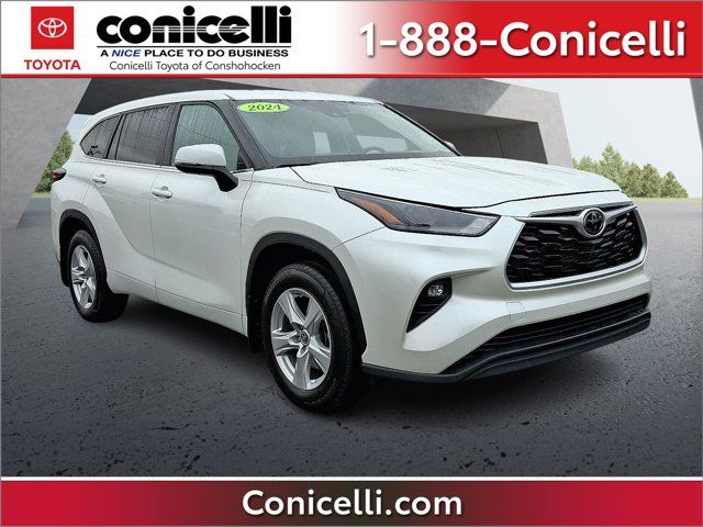 2024 Toyota Highlander LE
