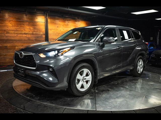 2024 Toyota Highlander LE