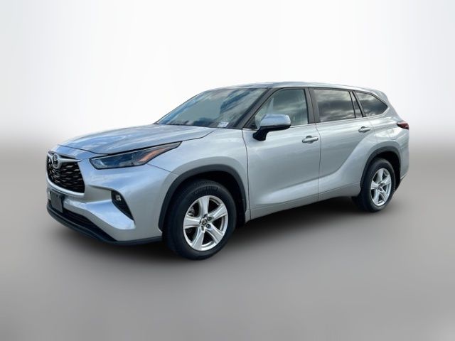 2024 Toyota Highlander LE