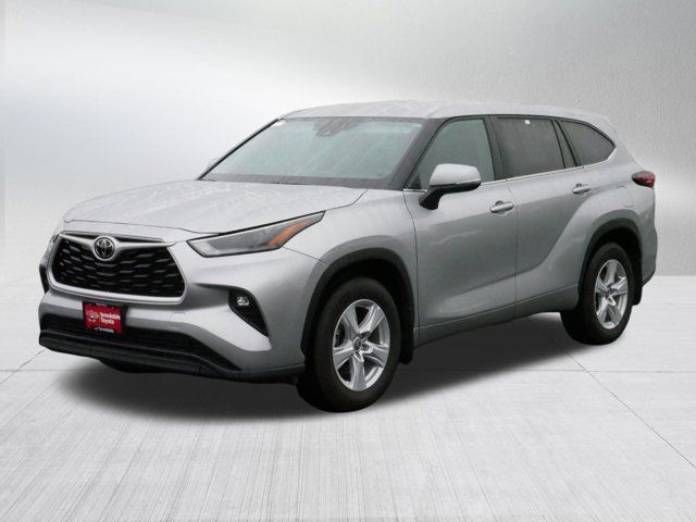 2024 Toyota Highlander LE