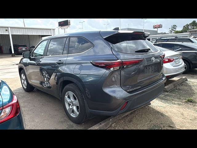 2024 Toyota Highlander LE