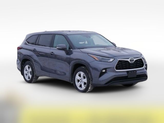 2024 Toyota Highlander XLE