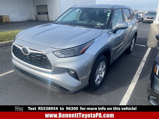 2024 Toyota Highlander LE