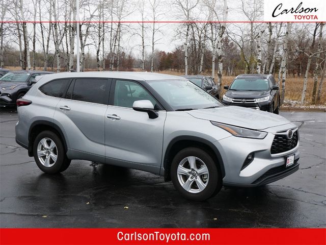 2024 Toyota Highlander LE